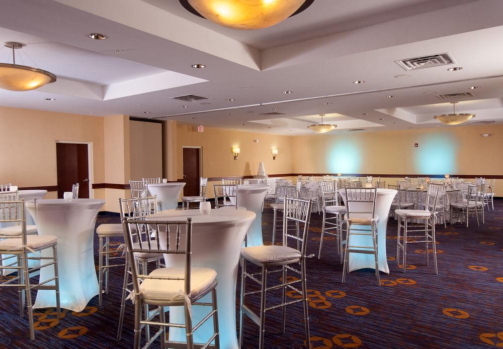 Courtyard Miami Coral Gables Hotel Bagian luar foto